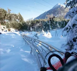 Fahrt mit dem Alpine Coaster im Winter